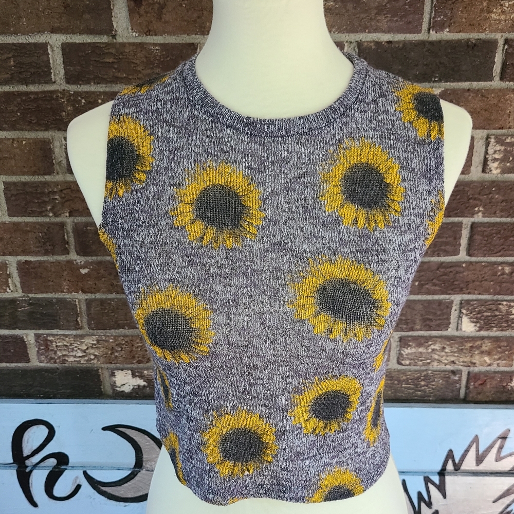 Moon Collection sleeveless sunflower crop top